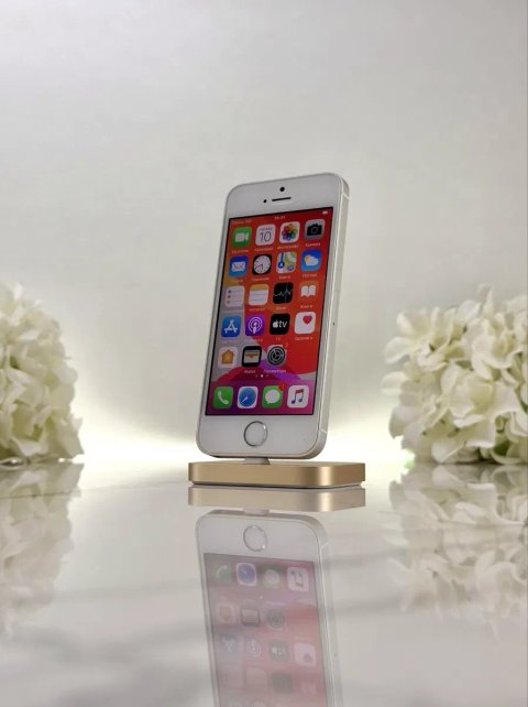 Чудовий iPhone SE-1 iOS 13.5! 64GB Neverlock 89%АКБ(Магазин Гарантія)