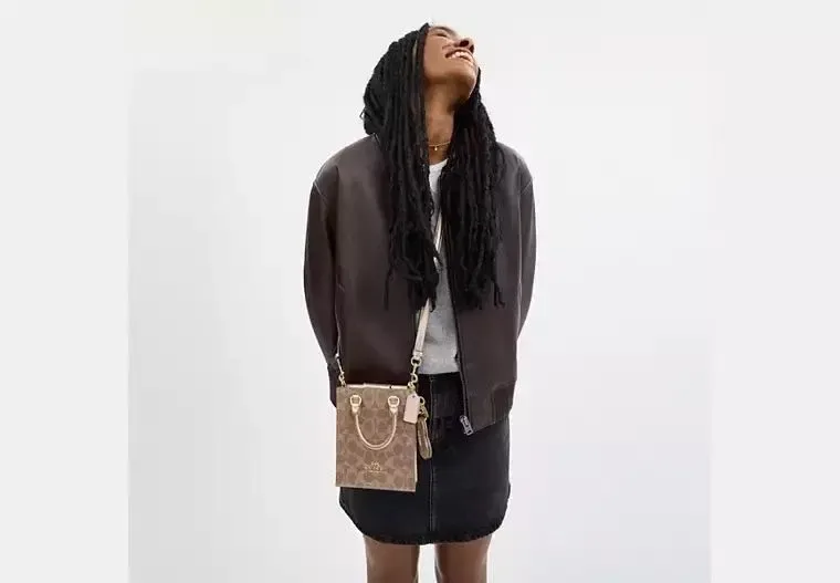 COACH Mini tote bag set. Набор сумочка тоут и зеркальце на сумку кожа — фото 3