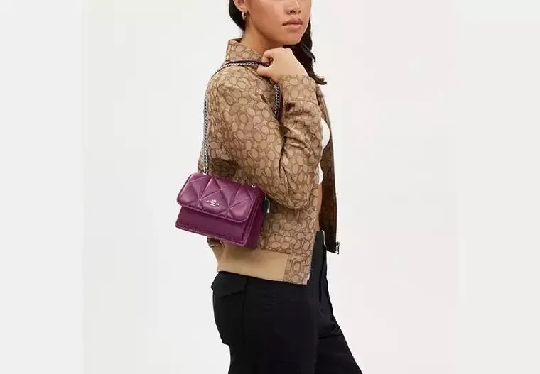 COACH original mini Klare crossbody. Сумочка натуральная кожа стеганая — фото 2