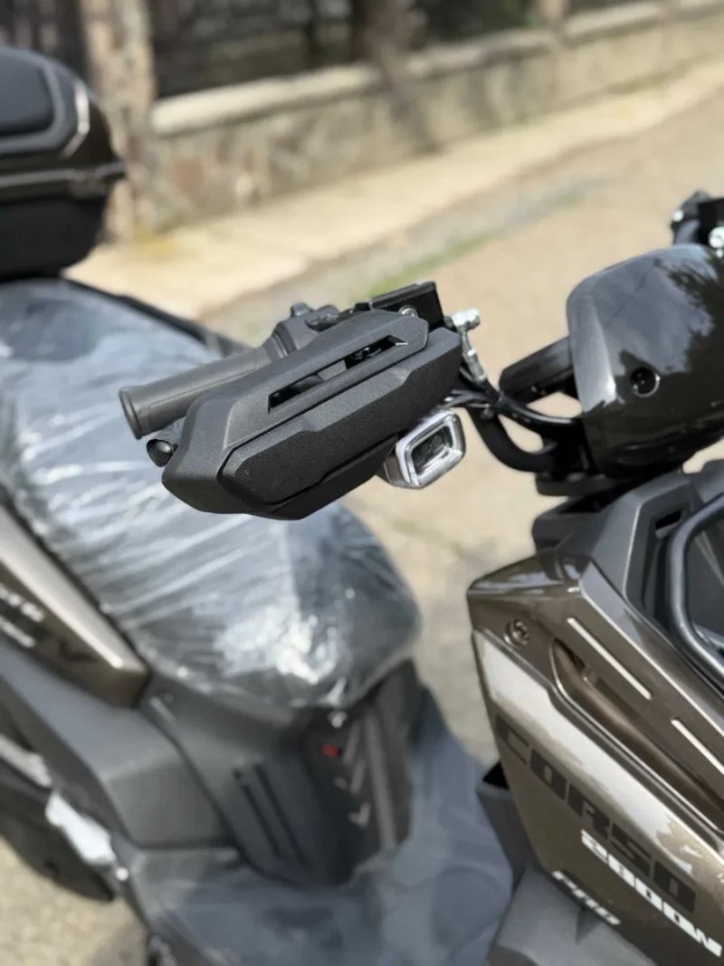 Corso BlackFury Електроскутер 2999 Вт 100км 77В 50А Lifepo4 2026 чорний графіт Корсо Блекфьюрі — фото 3