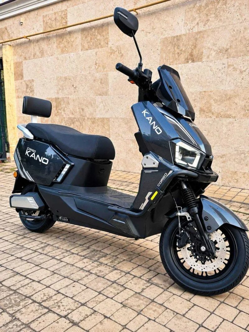 Corso Kano 2000W 30 a Lifepo4/30A 72v 2026 електроскутер Чорний — фото 4