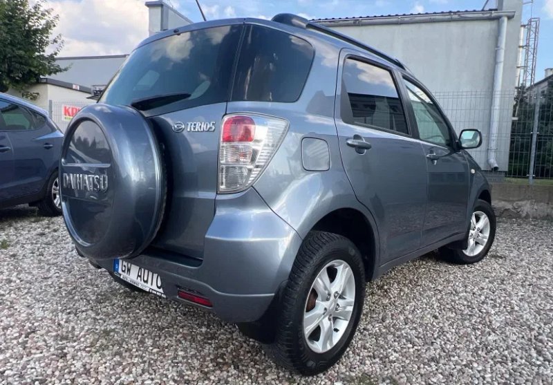 Daihatsu Terios 2011 бензин 1.5 механіка 4х4 — фото 7