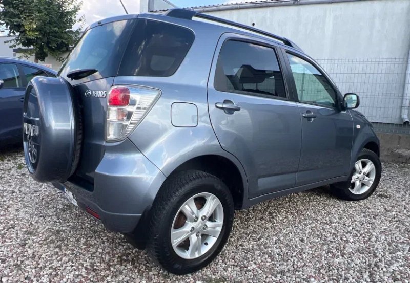 Daihatsu Terios 2011 бензин 1.5 механіка 4х4 — фото 8