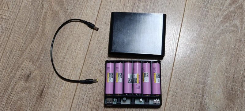 Дбж UPS 18600mah  безперебійник для роутера камери  6 батарейок 18650 — фото 6