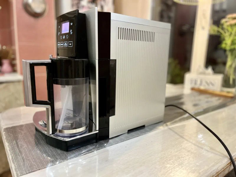 De'Longhi Perfecta Cappuccino Graphic Touch (ESAM 5708.S) автоматична кавоварка — фото 2