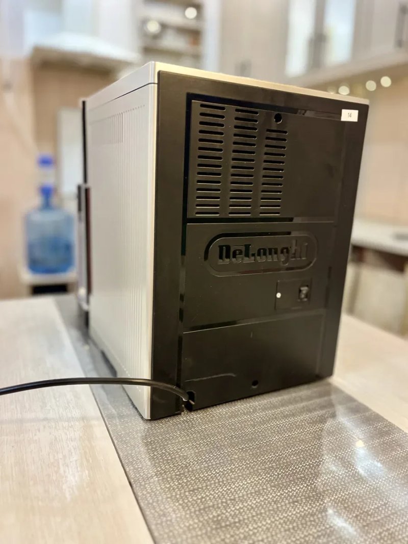 De'Longhi Perfecta Cappuccino Graphic Touch (ESAM 5708.S) автоматична кавоварка — фото 6