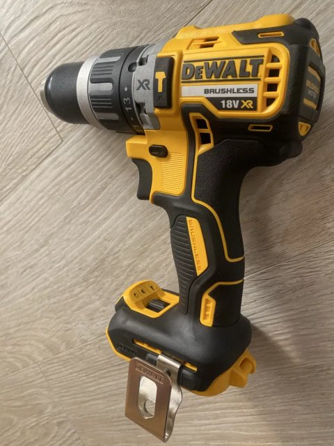DeWalt DCD796  Дриль-шуруповерт ударний 18В "девальт без акум і заряд