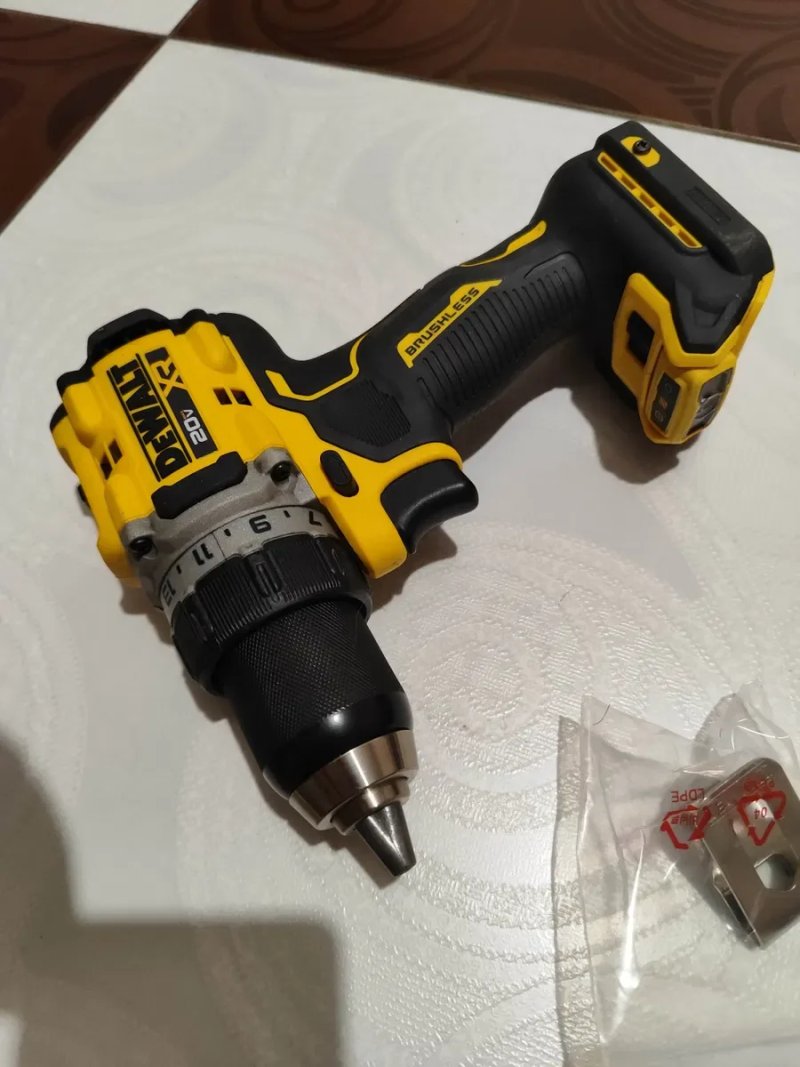 DeWALT DCD800 / Акумуляторний безщітковий дриль-шурупокрут Девольт — фото 2