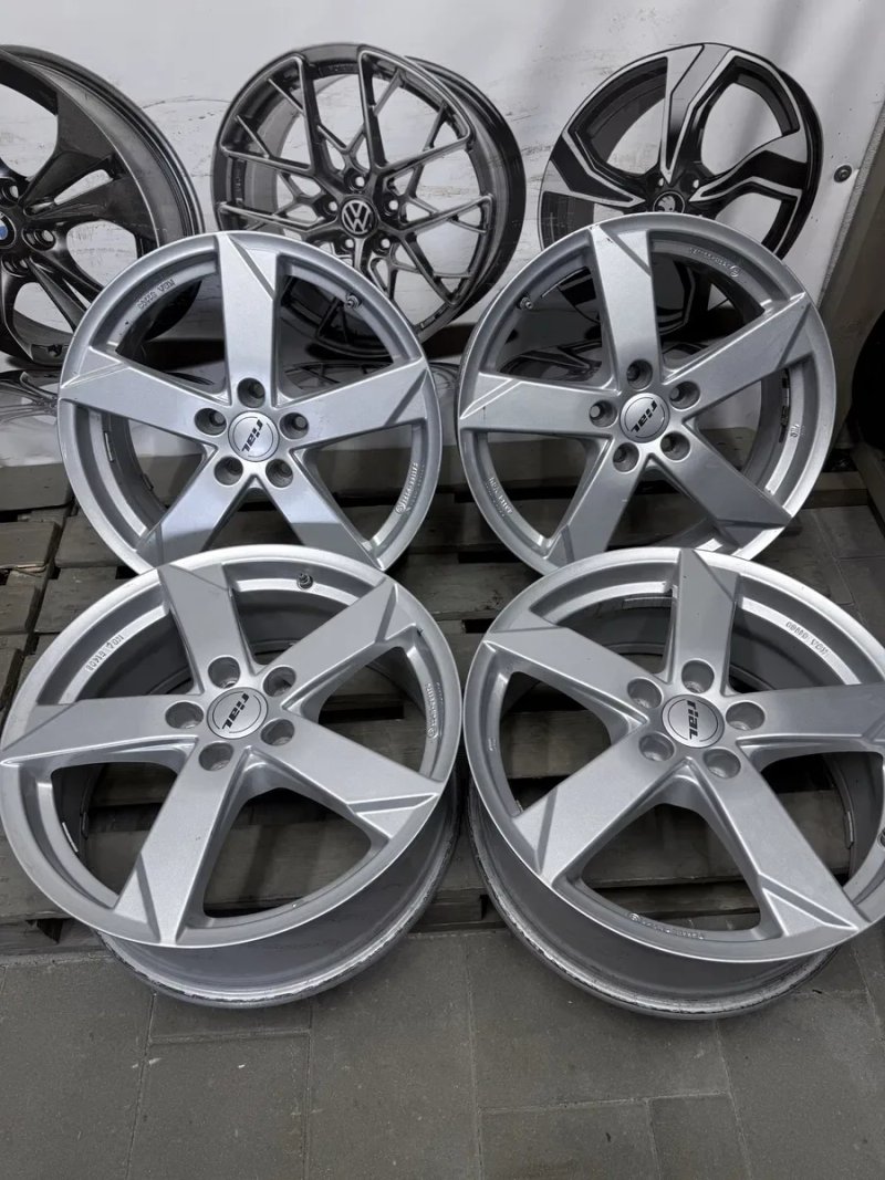 Диски литі 5/114.3/18 Kia Hundaj Nissan — фото 2