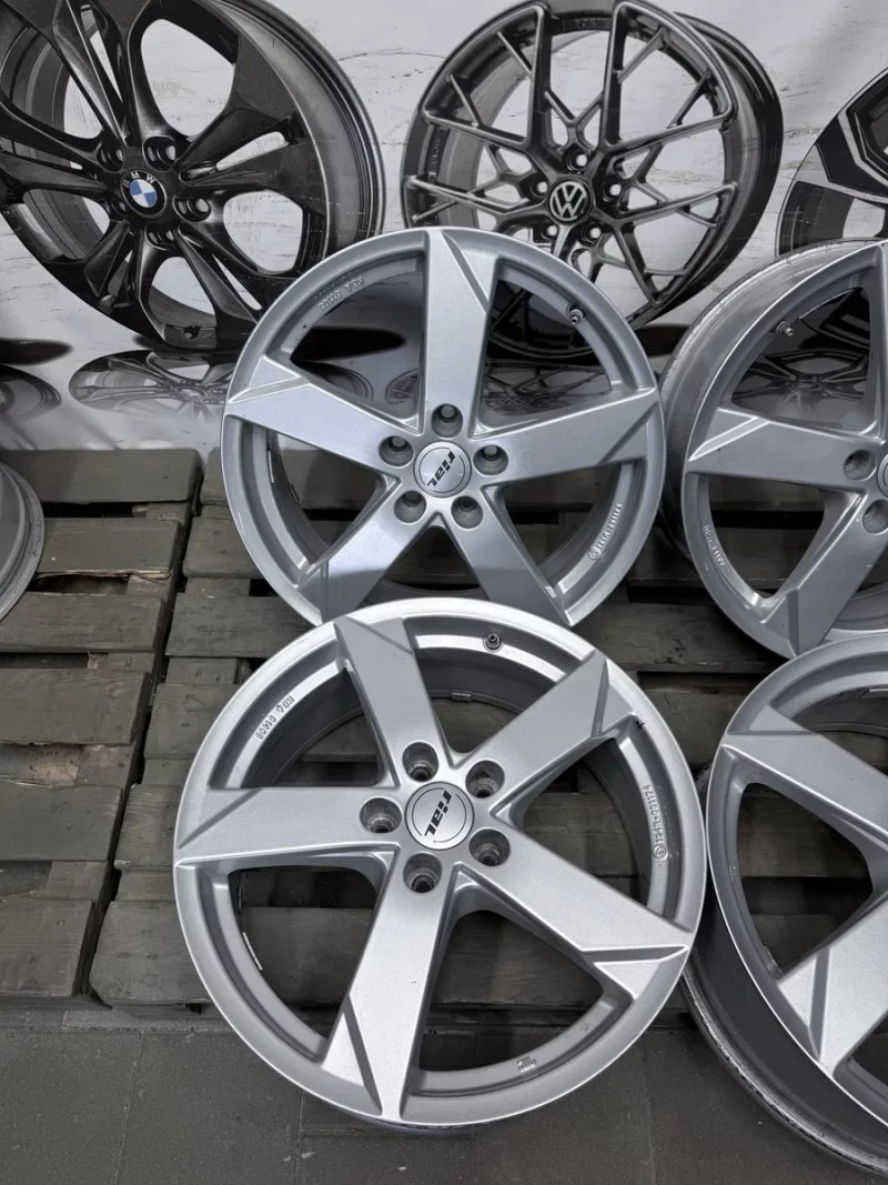 Диски литі 5/114.3/18 Kia Hundaj Nissan — фото 3
