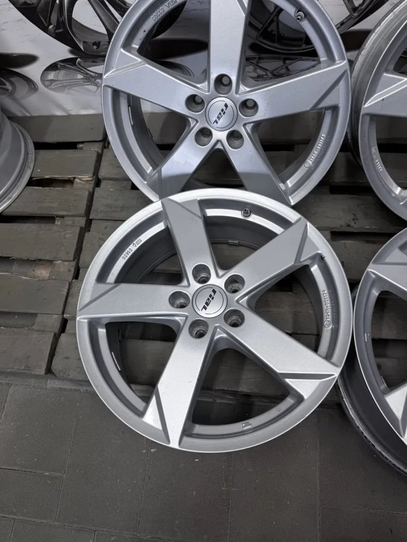 Диски литі 5/114.3/18 Kia Hundaj Nissan — фото 8