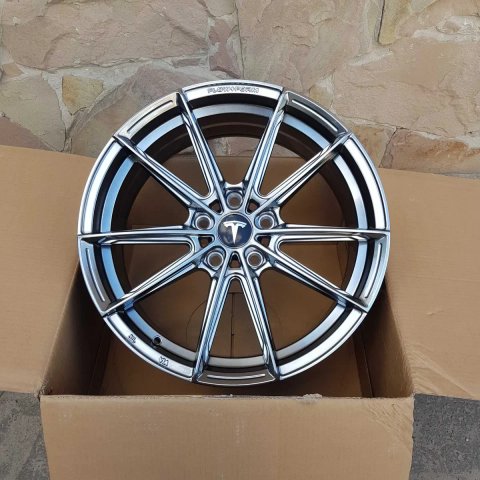 Диски НОВІ R18 5x114,3 Tesla Model 3 Toyota Camry RAV4 Lexus IS GS  Honda KIA