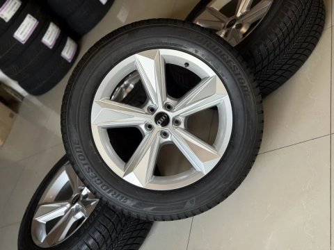 Диски оригінал R19/5/112 Audi Q7 4M0601025BN E-tron 255/55/19 Bridgestone зимові шини зимние шины255/55r19
