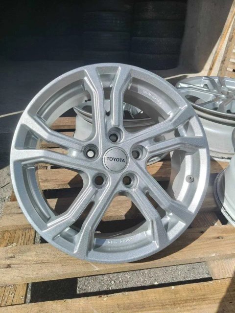 Диски R16 5x114,3 ET40 7J ЦО60, с датчиками давления. Привезены из Германии