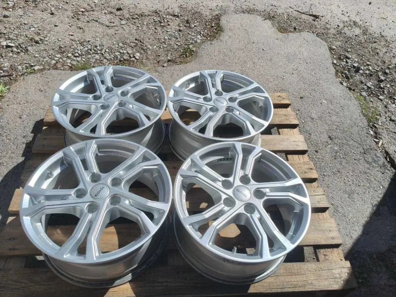 Диски R16 5x114,3 ET40 7J ЦО60, с датчиками давления. Привезены из Германии — фото 3