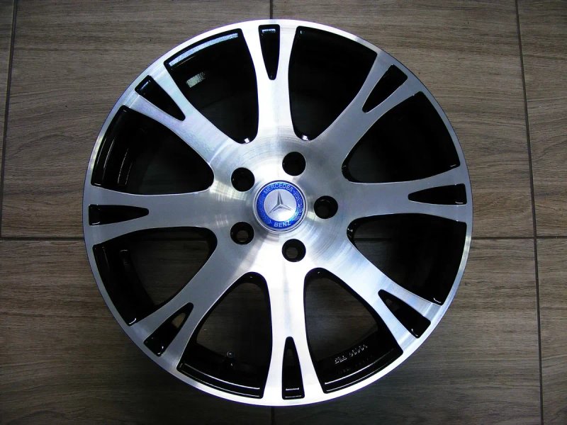 Диски R17 VW Passat Audi A4 A6 Skoda Superb Seat Merc C,E-Klass 5/112 — фото 4