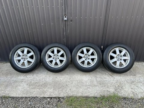 Диски титатни з резиною r16 c 215/65 Volkswagen Caravelle Transporter Multivan T5 / T6