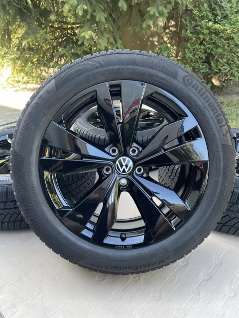 Диски VW ID7 R19 оригінал з зимовими шинами