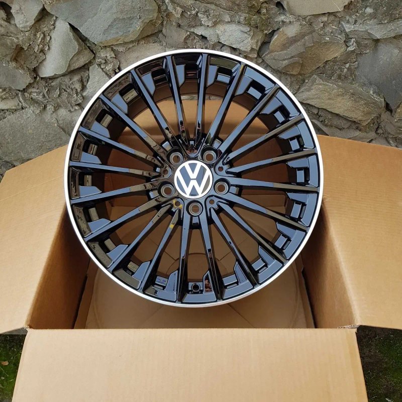 Диски VW R18 5x112 T-Roc Passat ID.4 ID.5 Jetta Tiguan Skoda Enyaq Superb Kodiaq Audi A3 A4 A6 SQ2 Q5 Seat Ateca Leon — фото 2