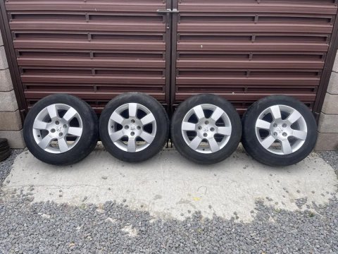 Диски з резиною 205/60/R16 Комплект дисків R16 Пежо 3008 5008