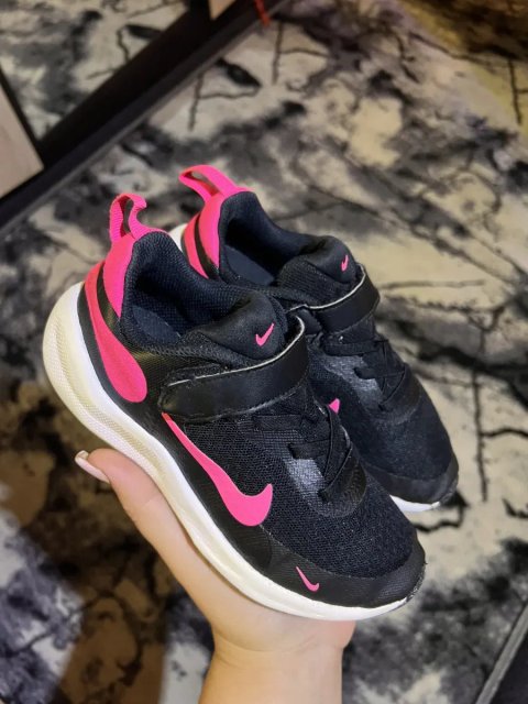 Дитячі кросівки Nike  Розмір :28,5