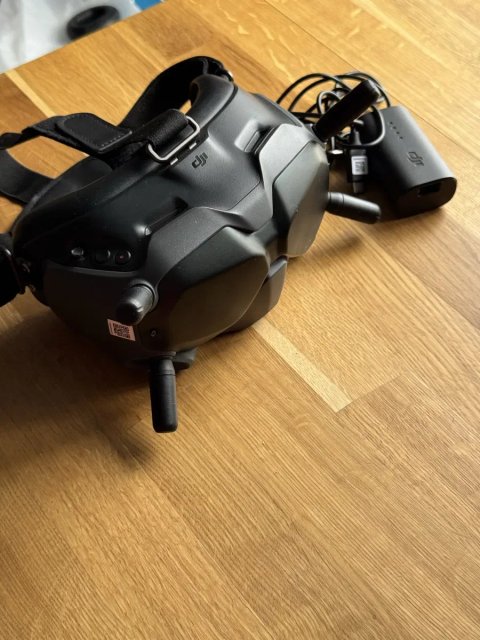 DJI FPV Goggles v2