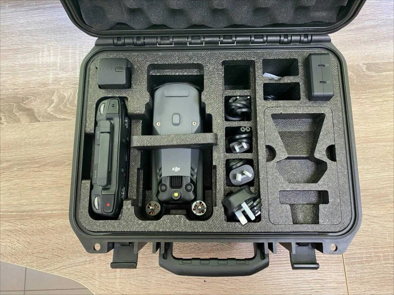 DJI Mavic 3E — 1 година нальоту, повний комплект, ідеальний стан без акаунта і привязок — фото 2