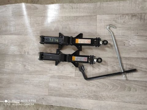 Домкрат mazda 3,mazda 6 (2013-2021)