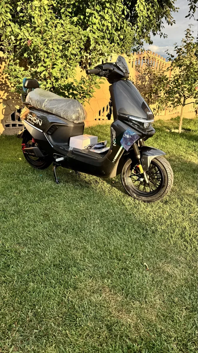 Доставка вам Додому. Електроскутер Corso IRON 2000Вт, 72V/30Ah — фото 8