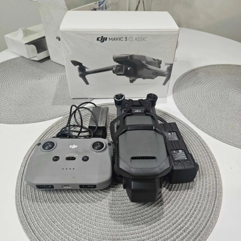 Дрон DJI Mavic 3 Classic  (комплект, не новий)