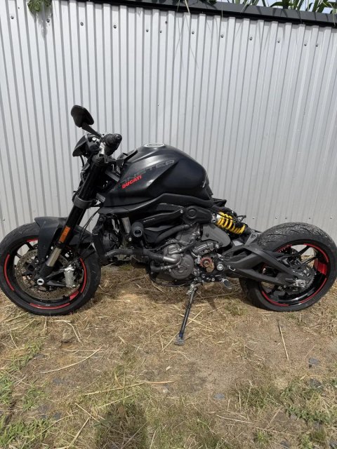 Ducati monster 937 2022рік