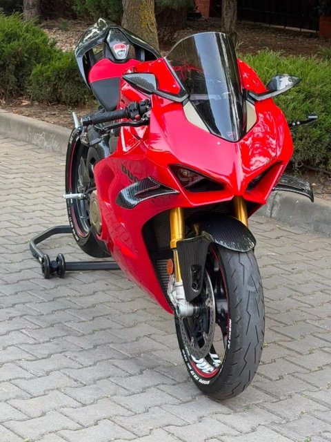 Ducati Panigale v4s 2022