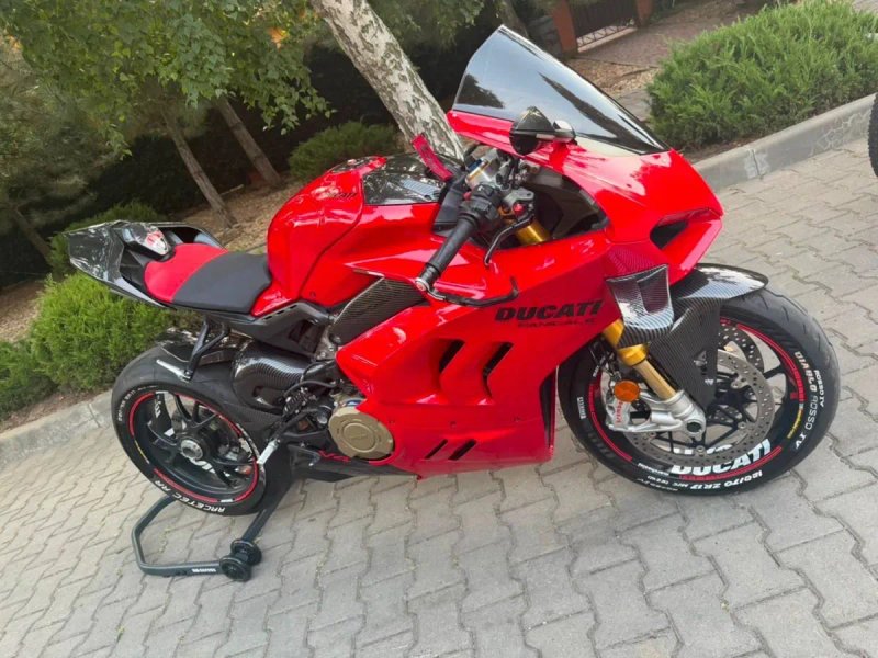 Ducati Panigale v4s 2022 — фото 6