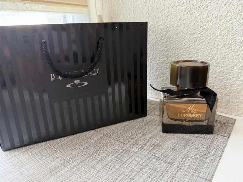 Духи burberry black 50 ml оригінал — фото 2