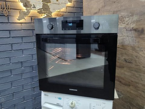 Духова шафа/духовой шкаф Samsung NV70K2340RG