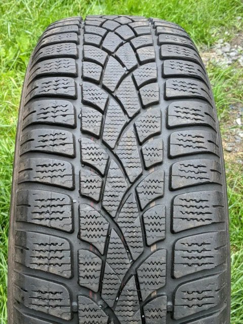 Dunlop  215 60 17c цешка протектор 70%80%