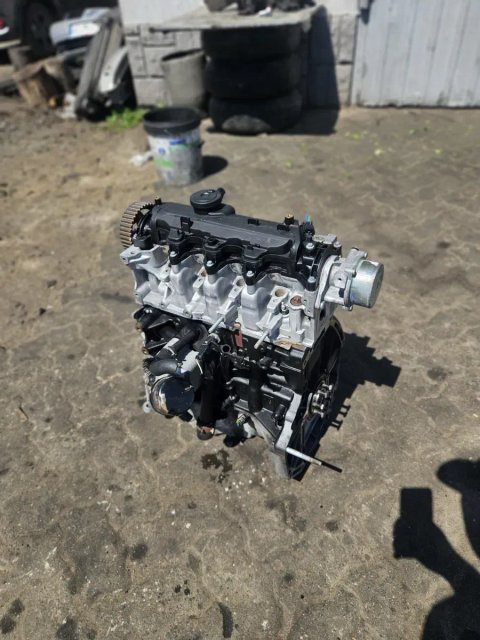 Двигун 1.5 dCi K9K Рено Меган Кенго Дастер Ніссан Мерседес Стовпчик Мотор