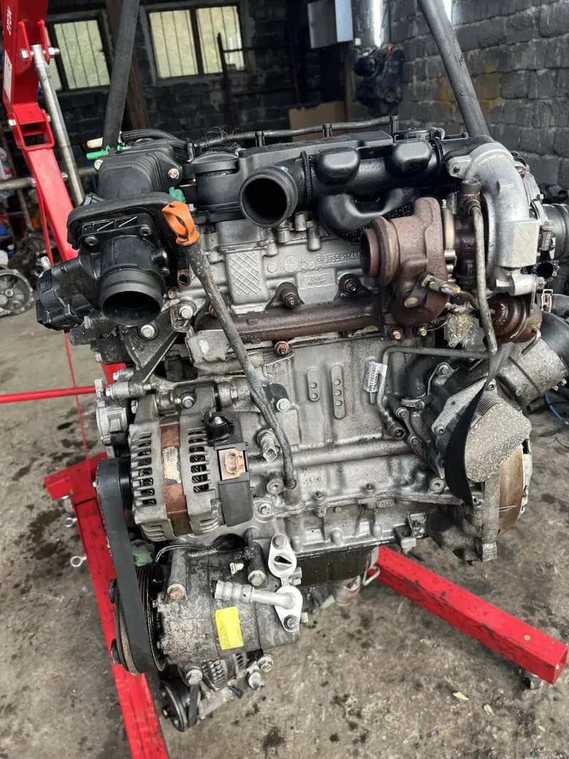 Двигун мотор 1.6 HDi 16V Ford Citroen Peugeot Volvo — фото 2