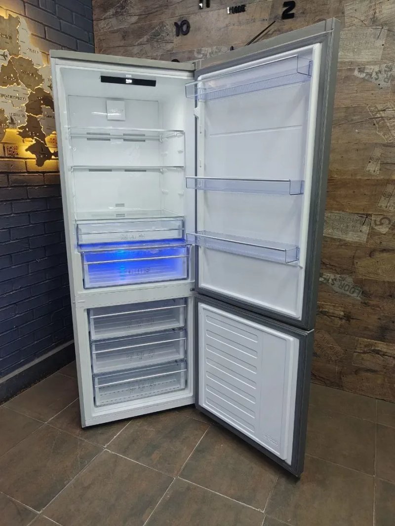 Двокамерний холодильник Beko. Техніка з Європи. No Frost — фото 2