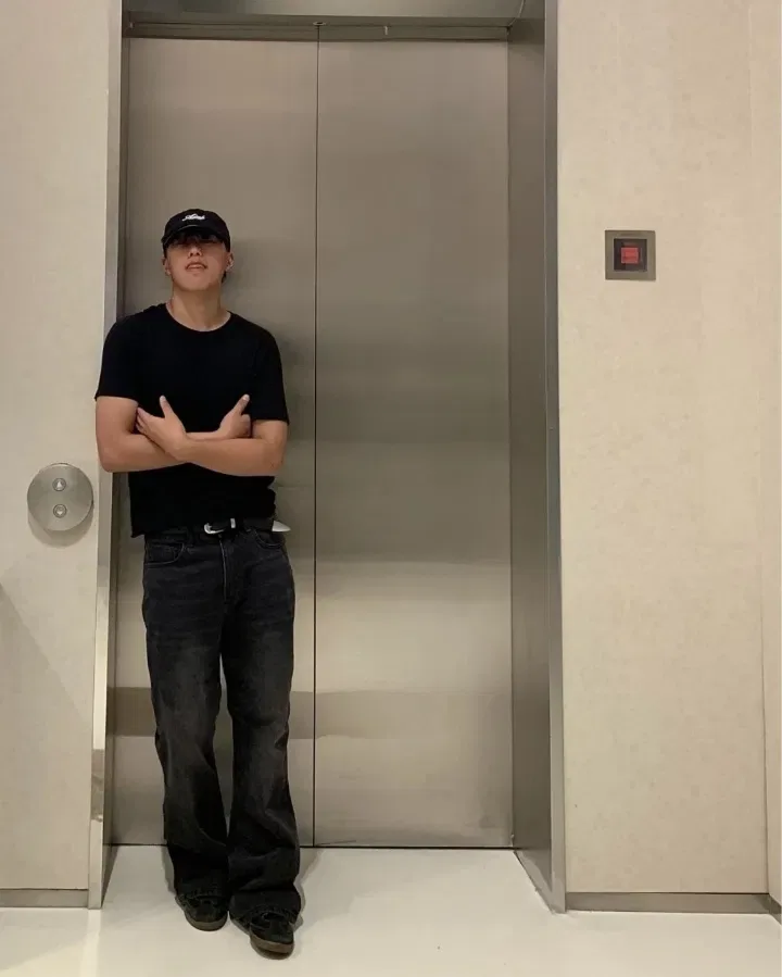 Джинси Zara Flared чорні Flare jeans Зара джинсы флейр Флейред — фото 4