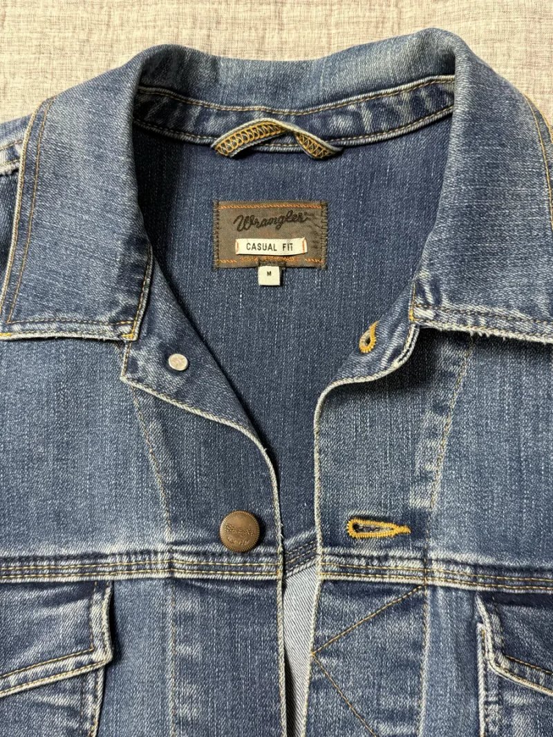 Джинсова куртка Wrangler розмір М — фото 2