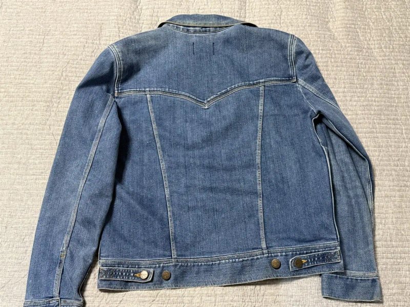 Джинсова куртка Wrangler розмір М — фото 4