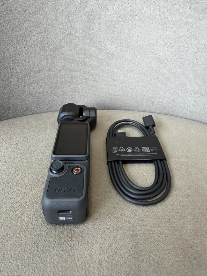 Екшн-камера DJI Osmo Pocket 4 Standard Combo — фото 4