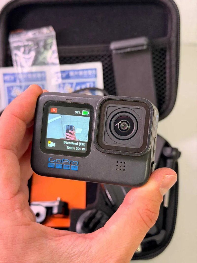 Екшн-камера GoPro Hero 10 в повному робочому стані — фото 2