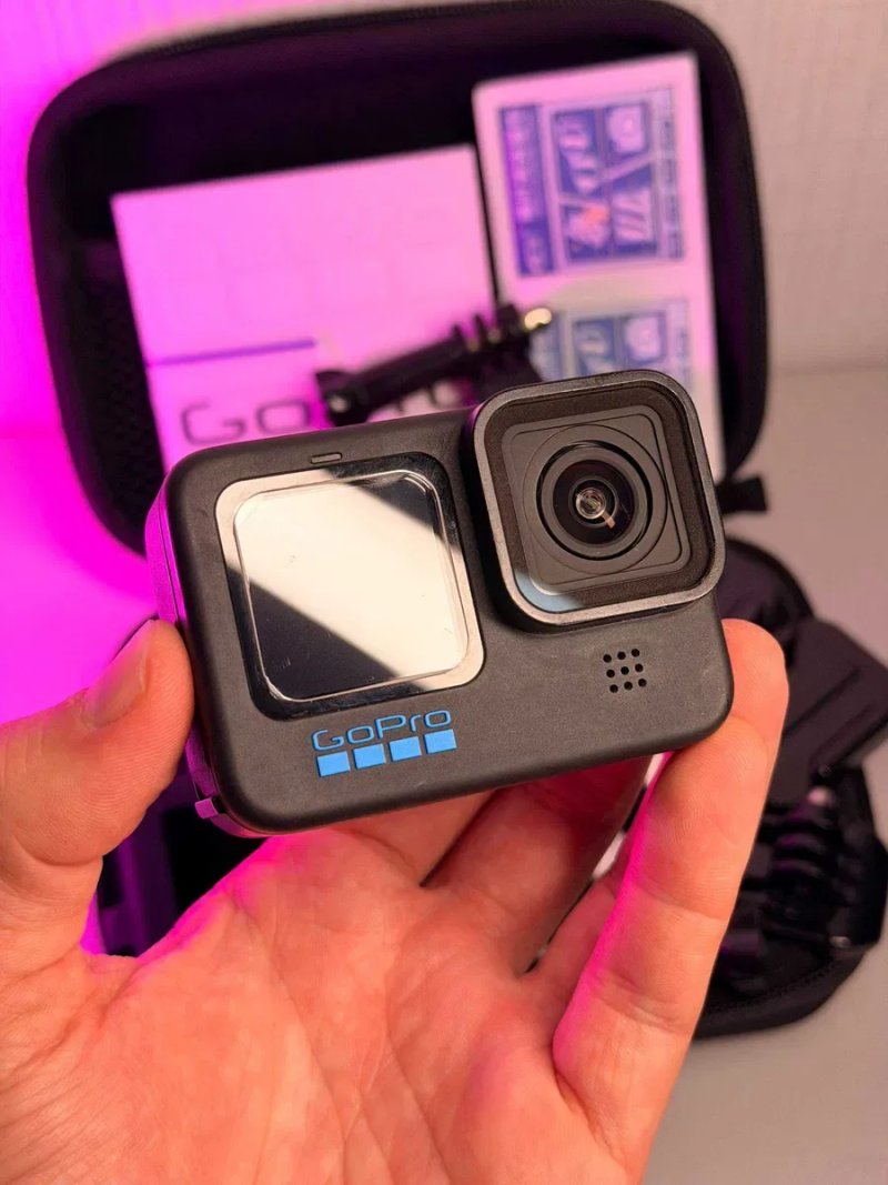 Екшн-камера GoPro Hero 10 з повним комплектом — фото 6