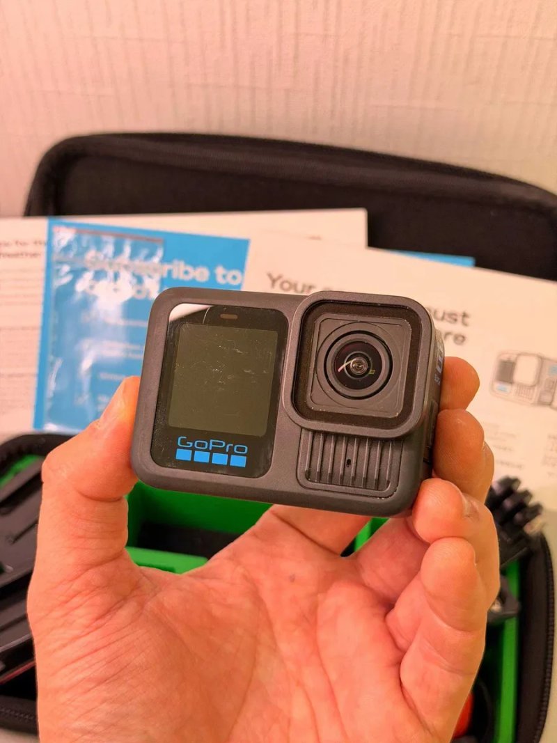 Екшн-камера GoPro Hero 13 Black, вживана, повний комплект — фото 4