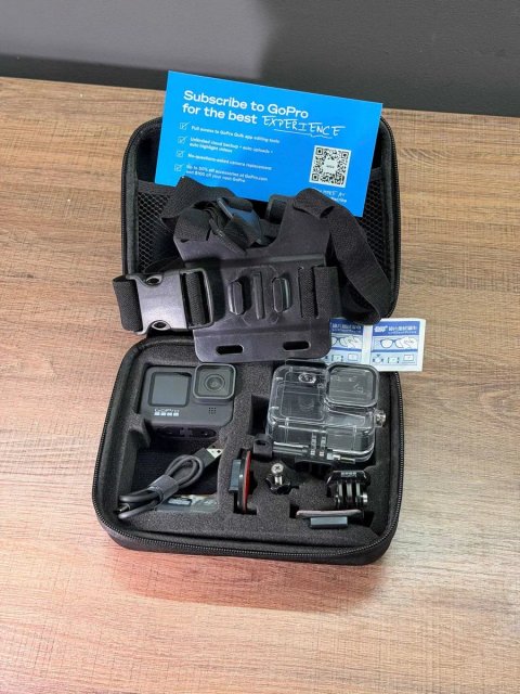 Екшн-камера GoPro Hero 9 з повним комплектом аксесуарів
