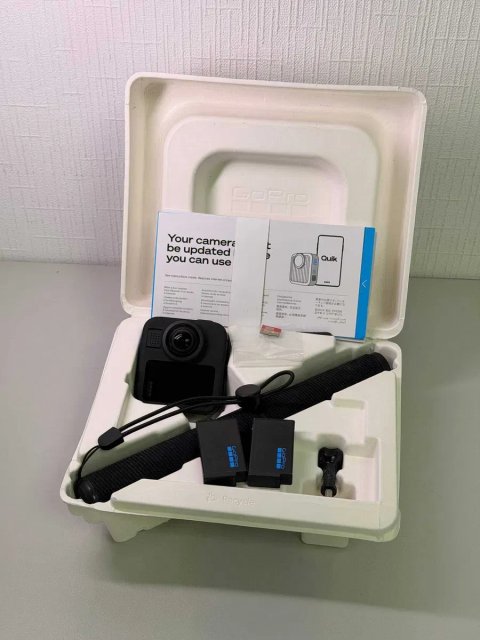 Екшн-камера GoPro Max 2 360 True 8K, повний комплект