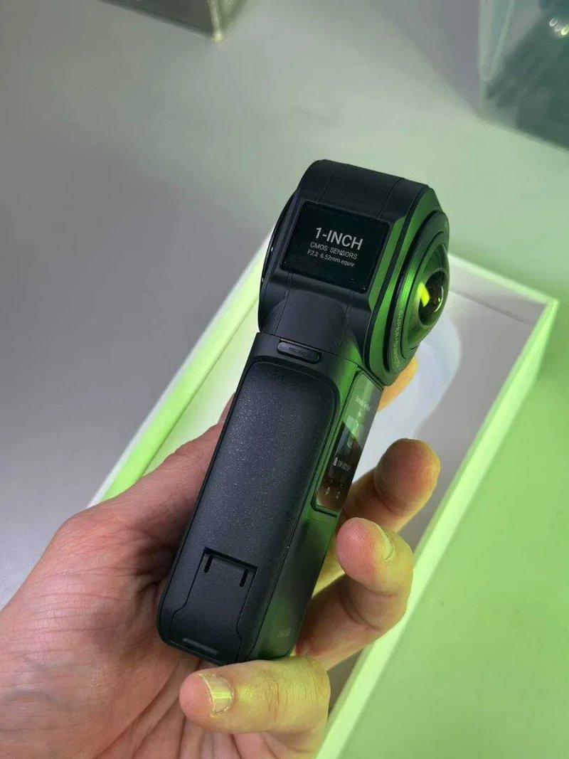 Екшн камера Insta360 One RS - як нова (Openbox) — фото 5
