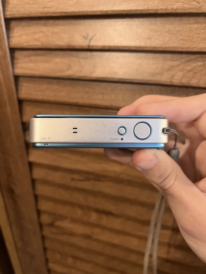Ексклюзивний цифровий фотоапарат Sony Cyber-shot DSC-T2 Sky Blue (CCD / 4GB / Y2K) Повний комплект! — фото 4